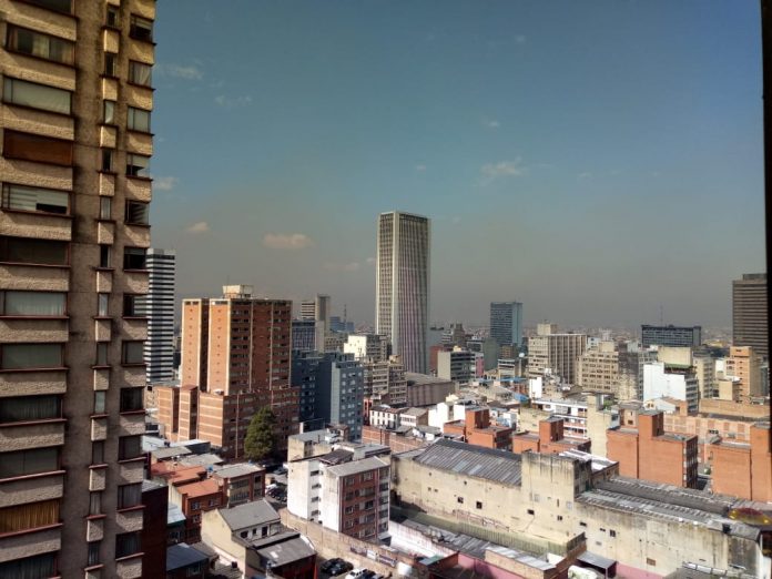 Polución_contaminación_bogotá_aire_alerta_Naranja